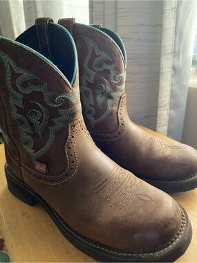 Justin Boots Brown Leather Western Short Boots with Teal Stitching